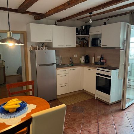 Cozy Holiday Apartment إيزولا المظهر الخارجي الصورة